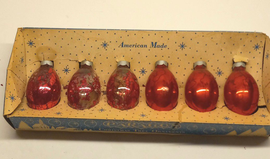 Paragon Vintage 1960's  Red 3" Teardrop Christmas Tree Ornaments Original Box 