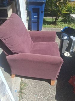 Lay-Z-Boy Pushback reclining chair