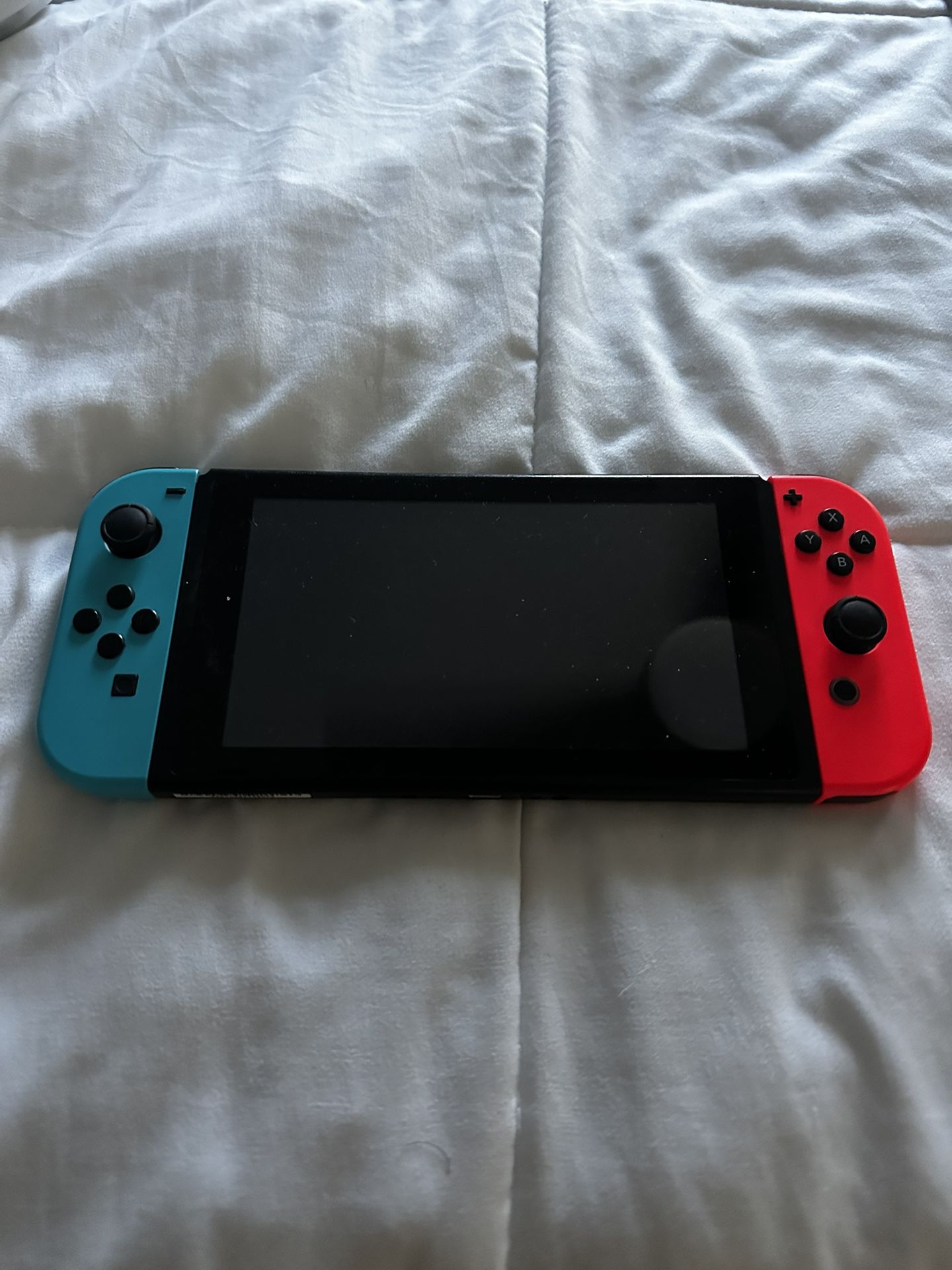 Switch + TV Port, Cables, Controllers