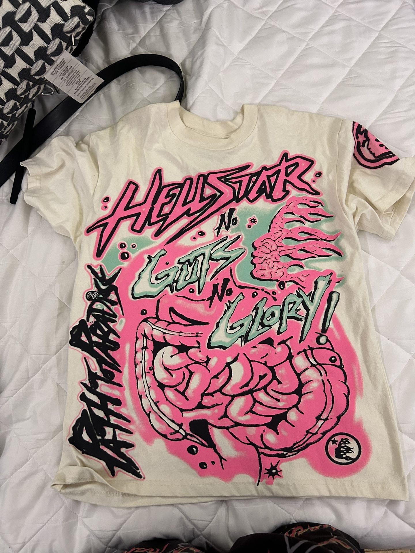 cream hellstar shirt