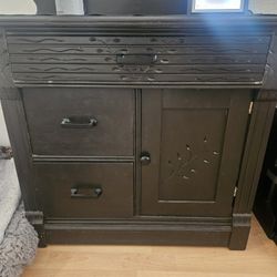 Cabinet For $30 Obo