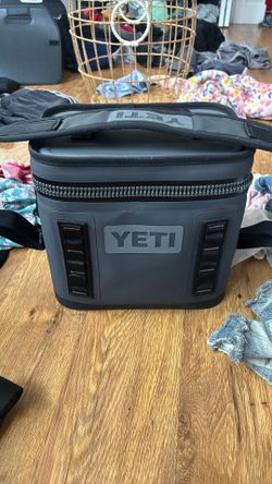 Yeti Hopper Flip 12