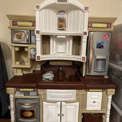 Kids Play Kitchen 