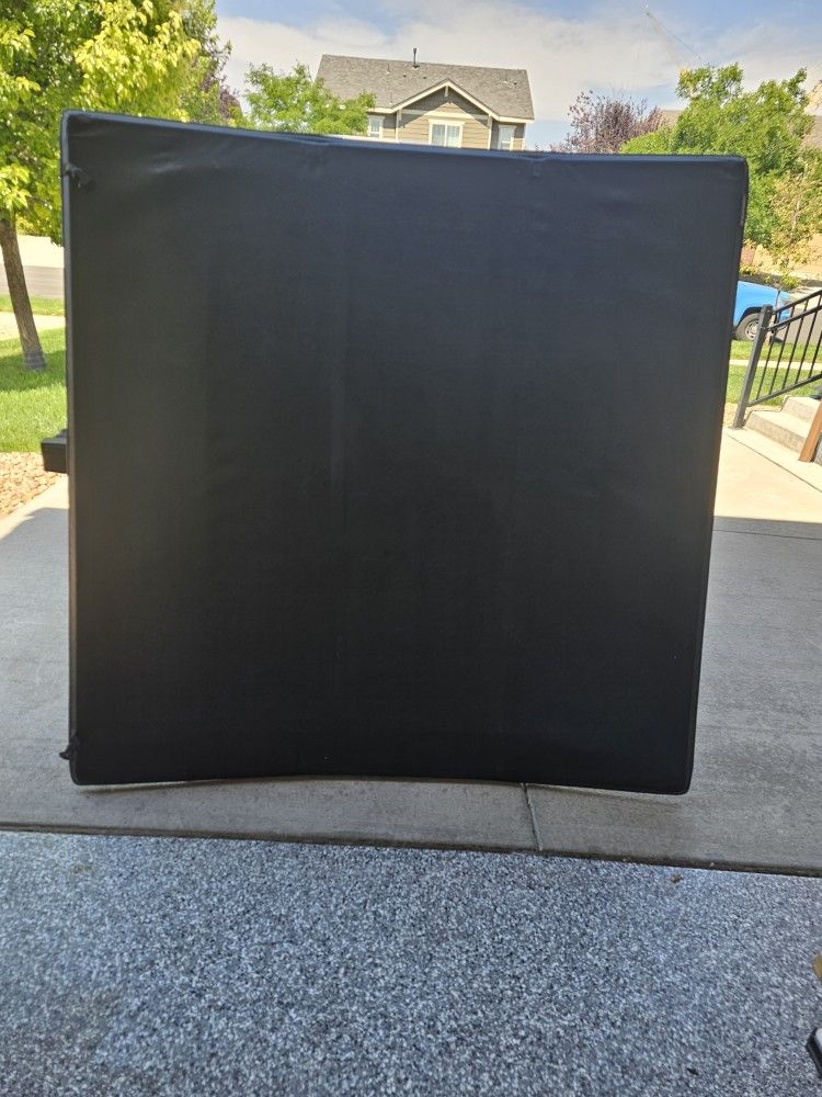 Truck Tanneau Cover