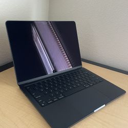 MacBook Air M2