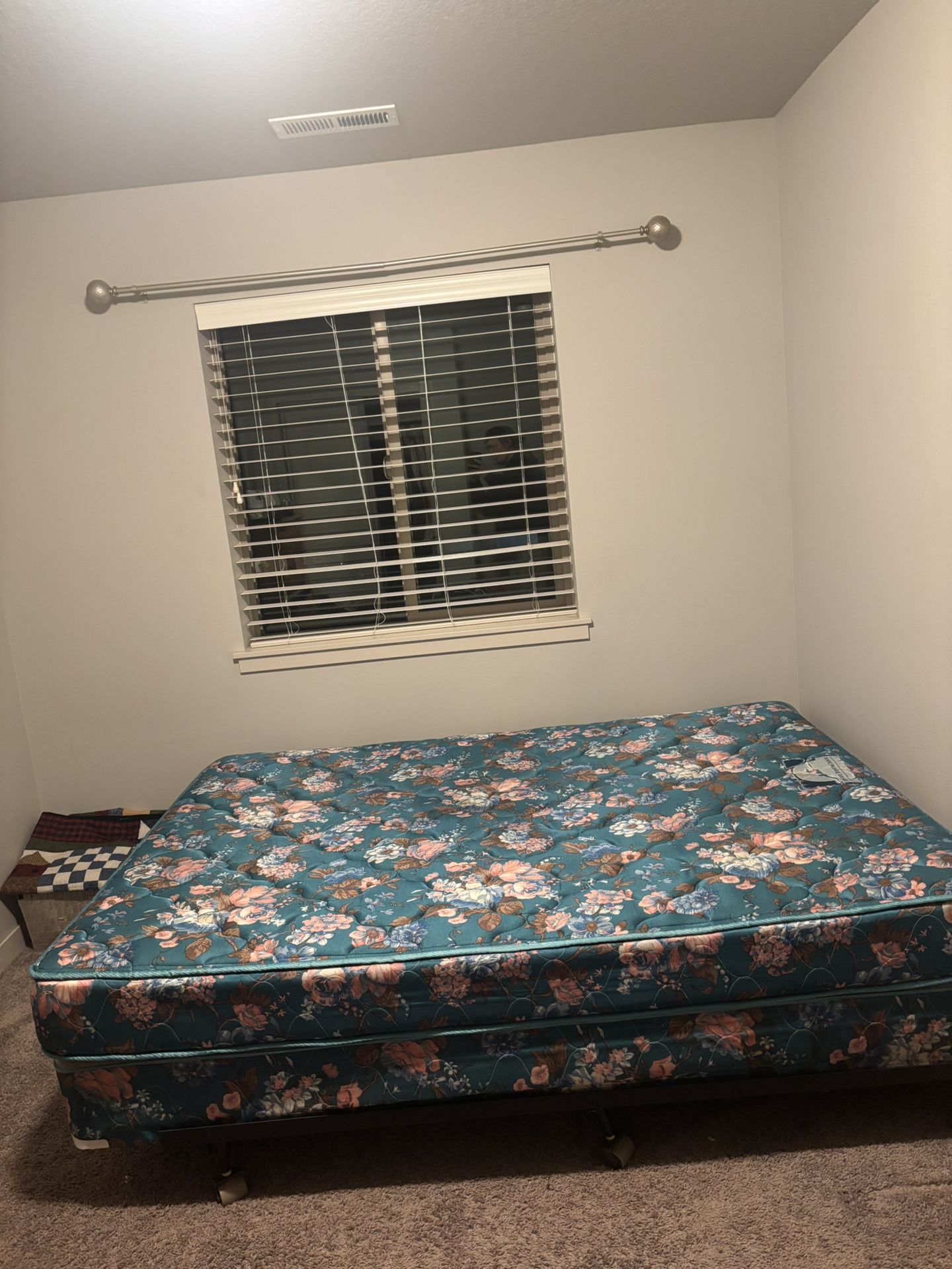 Queen Size Mattress With box Spring