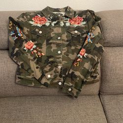 New Boston Proper Camo Denim Jacket Large