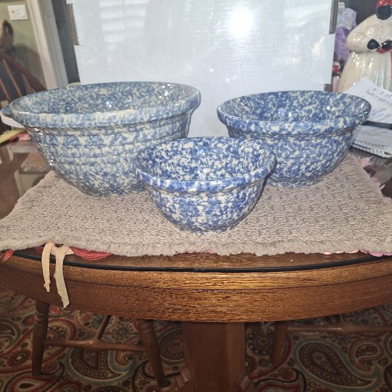Friendship Pottery Roseville Blue Spongeware Bowls SET