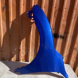 Front Fender Honda Civic Left Driving Side. OEM. 2016-2017-2018-2019-2020-2021. Good condition.