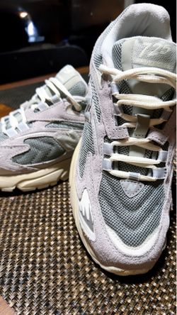New Balance 725