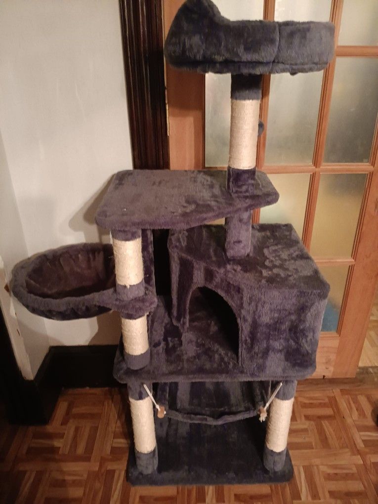 Cats Multi Level Play Tower