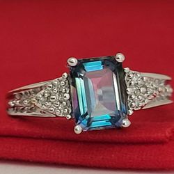 ⛔️ RESERVED ⛔️ 10k Size 6.75 Fancy Solid White Gold Mystic Topaz and Diamonds Ring!/ Anillo de Oro Blanco con Topaz Místico y Diamantes! 👌🎁