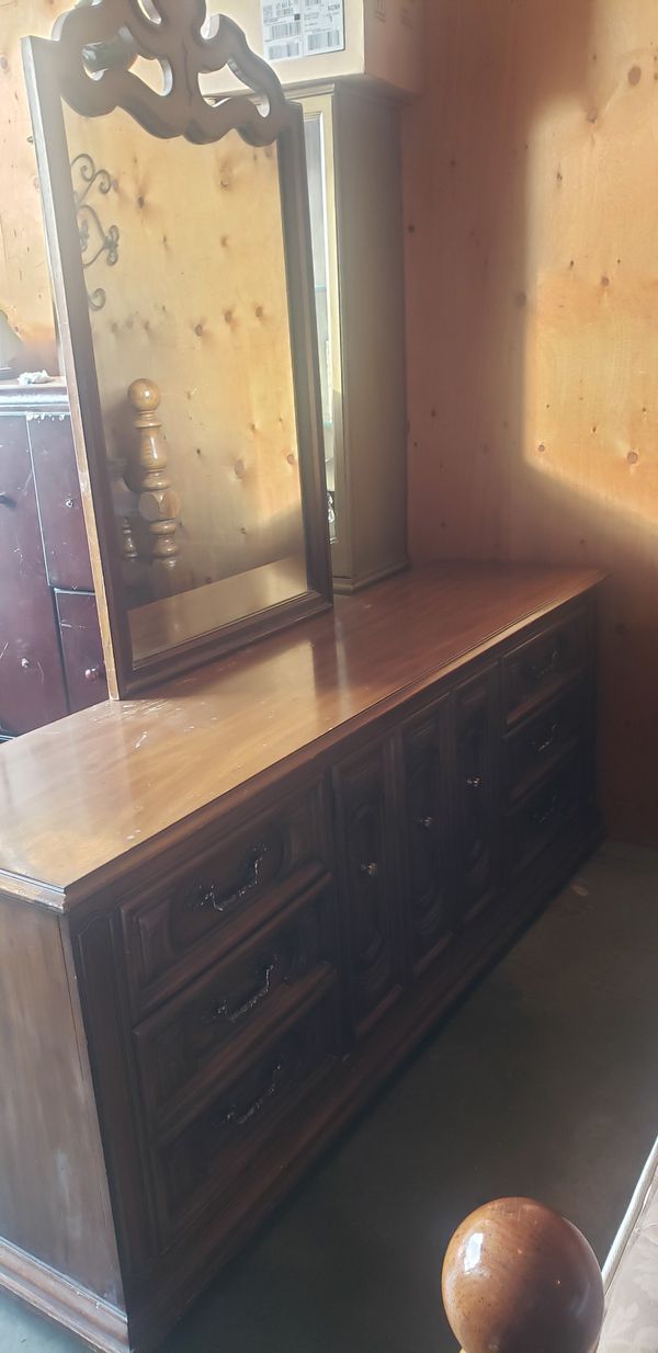 New And Used Bedroom Set For Sale In Bonney Lake Wa Offerup