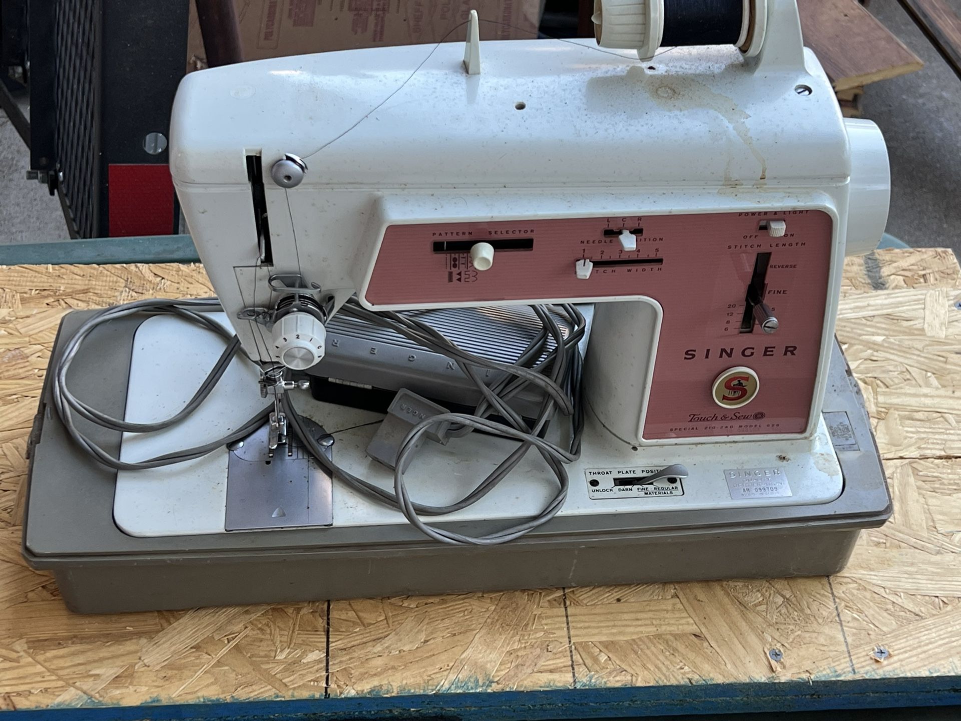 Singer Sewing Machine