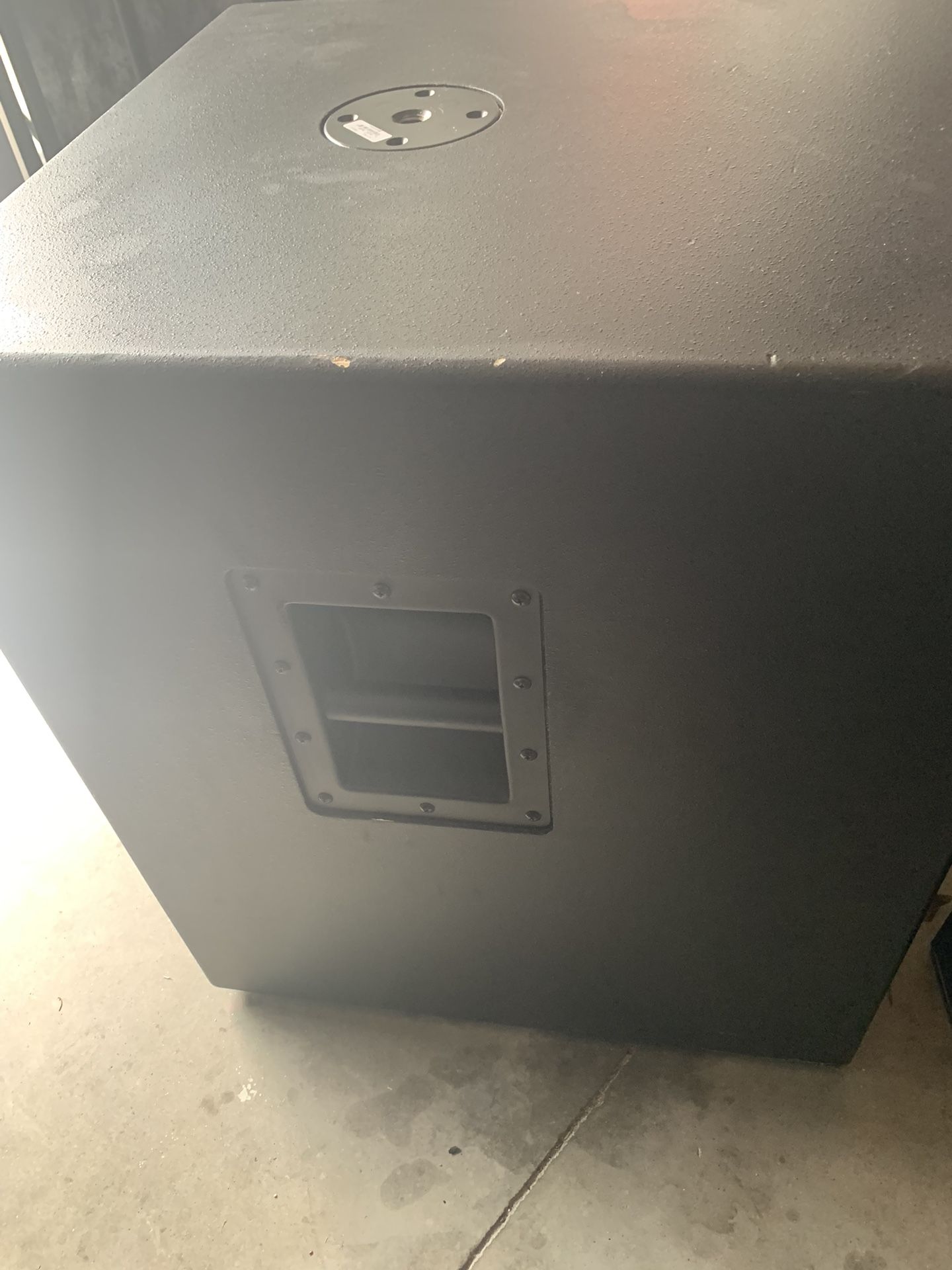 Mackie Thump 18 Inch 1200 Watt Subwoofer
