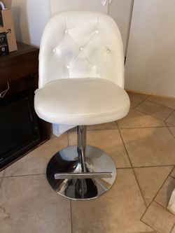 Adjustable Height Vanity Chair