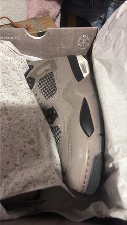 Air Jordan 4 Retro Sneakers