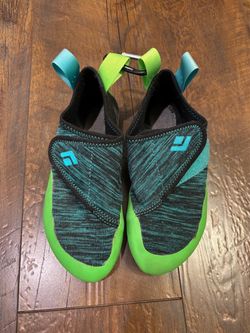 Kids Climbing Shoes - Size 4