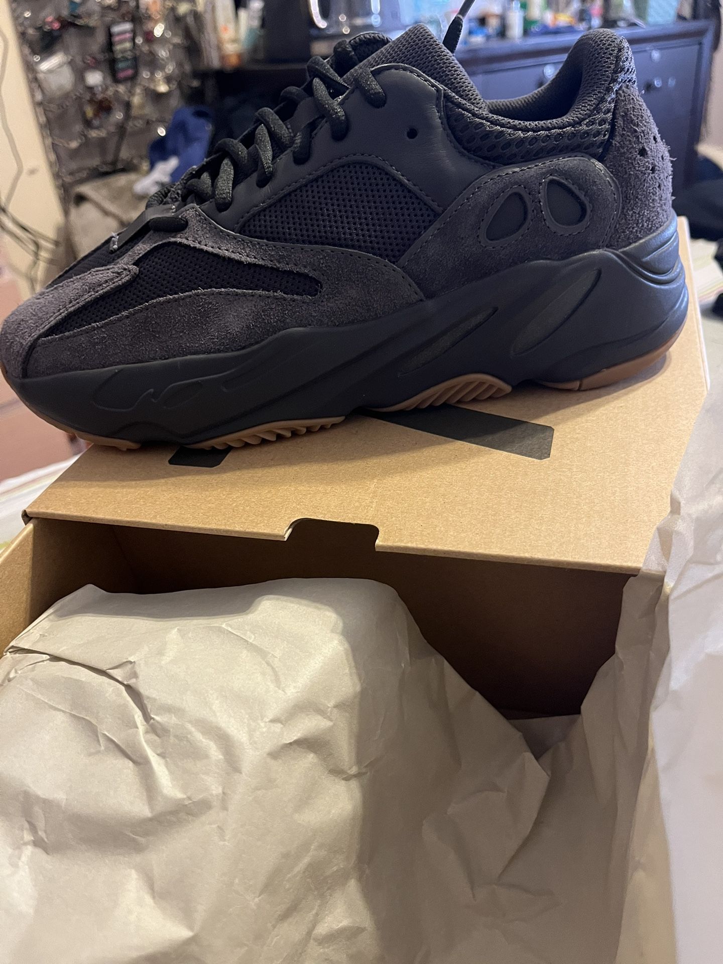 Yeezy 700