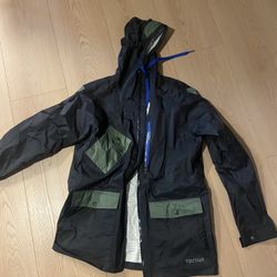 LOW PRICE MOVING- MARMOT $240 RETAIL RAIN JACKET 
