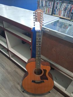 Taylor Guitar 355-CE