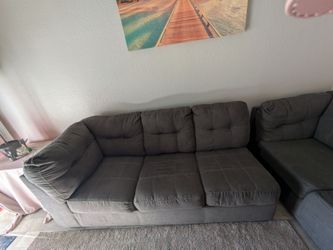 Sectional smoke, kid and pet free home