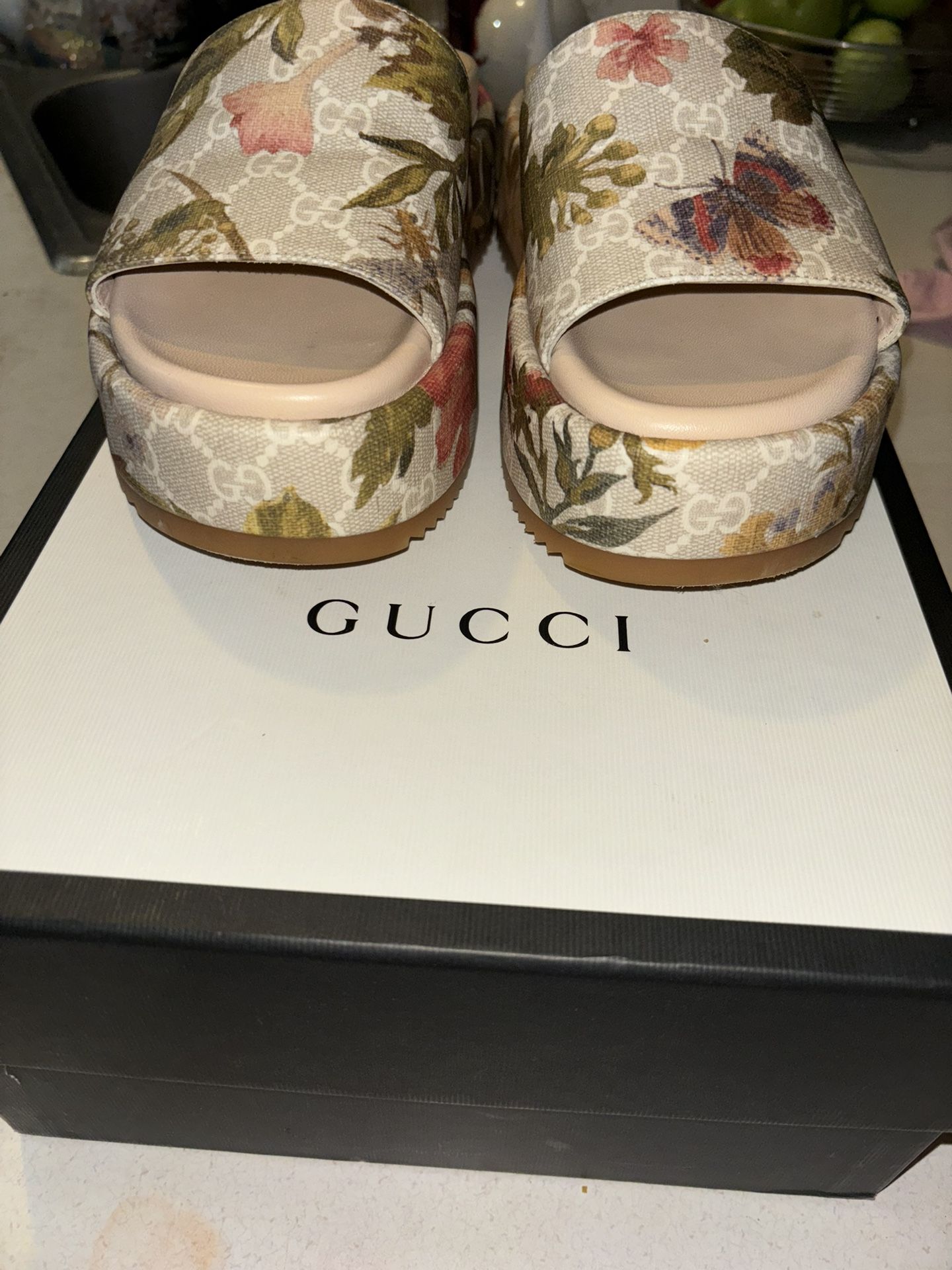 Gucci floral sandals 