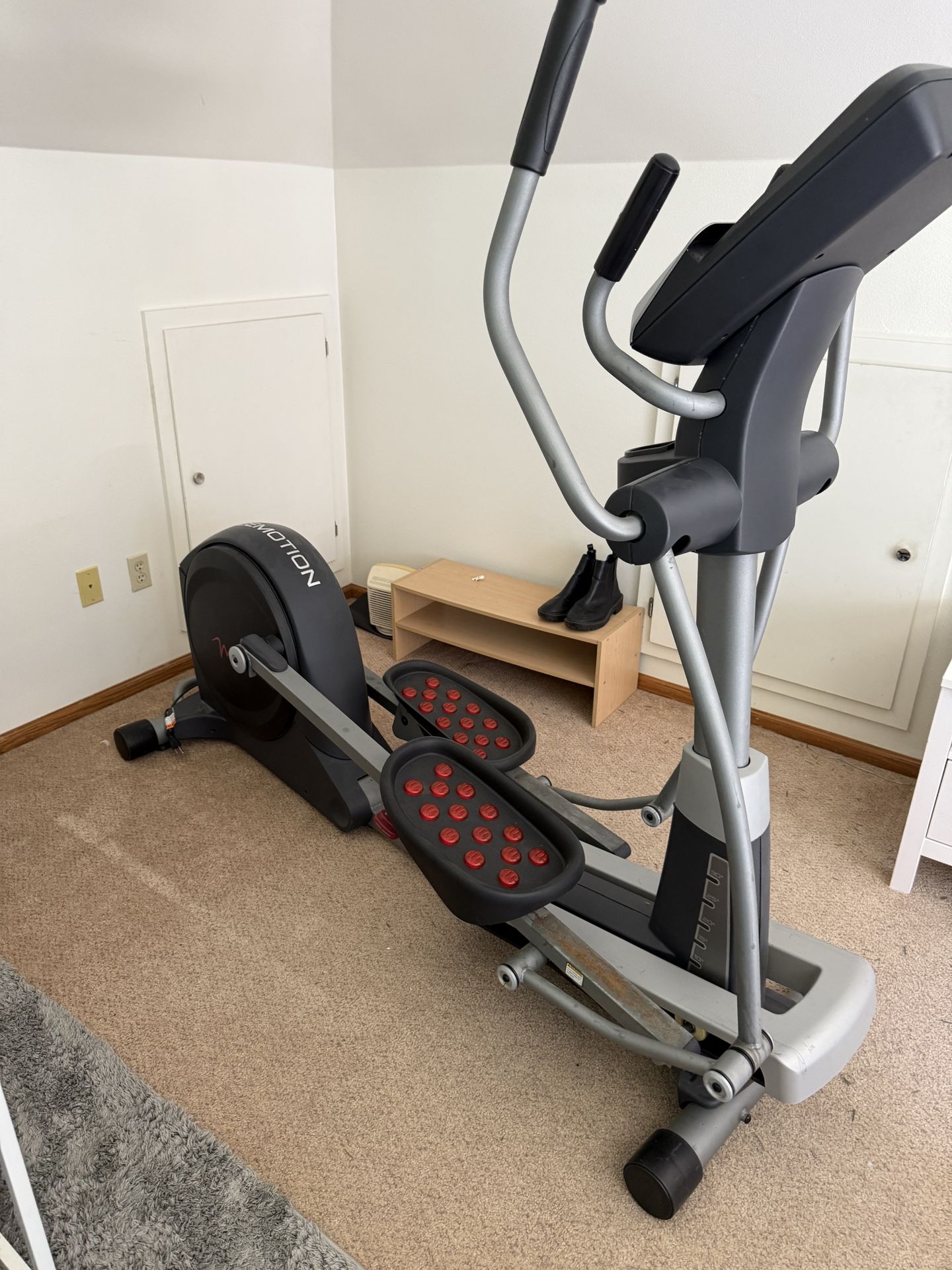 FreeMotion Elliptical
