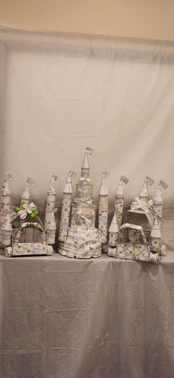 Beautiful Hand crafted Baby Shower or Reveal for your special event.   Price for  all items displayed.