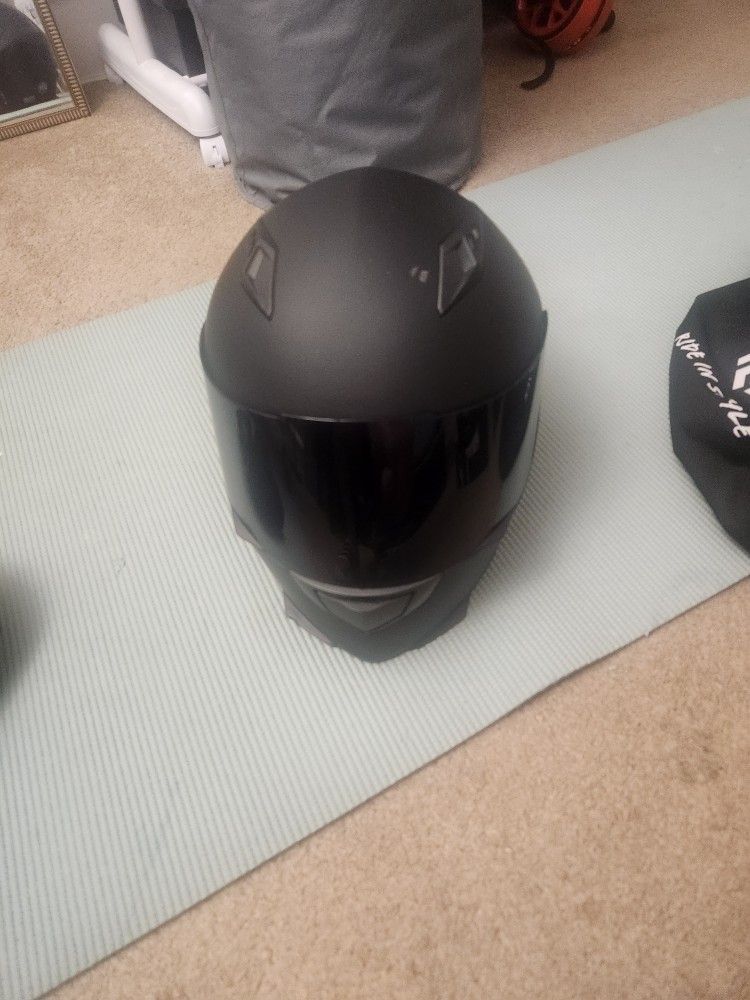 ILM Full Face Motorcycle Street Bike Helmet with
Removable Winter Neck Scarf + 2 Visors DOT