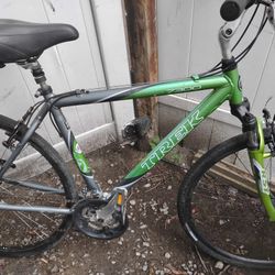 Fully Loaded Large 7300 Trek 700x38 Wheels 