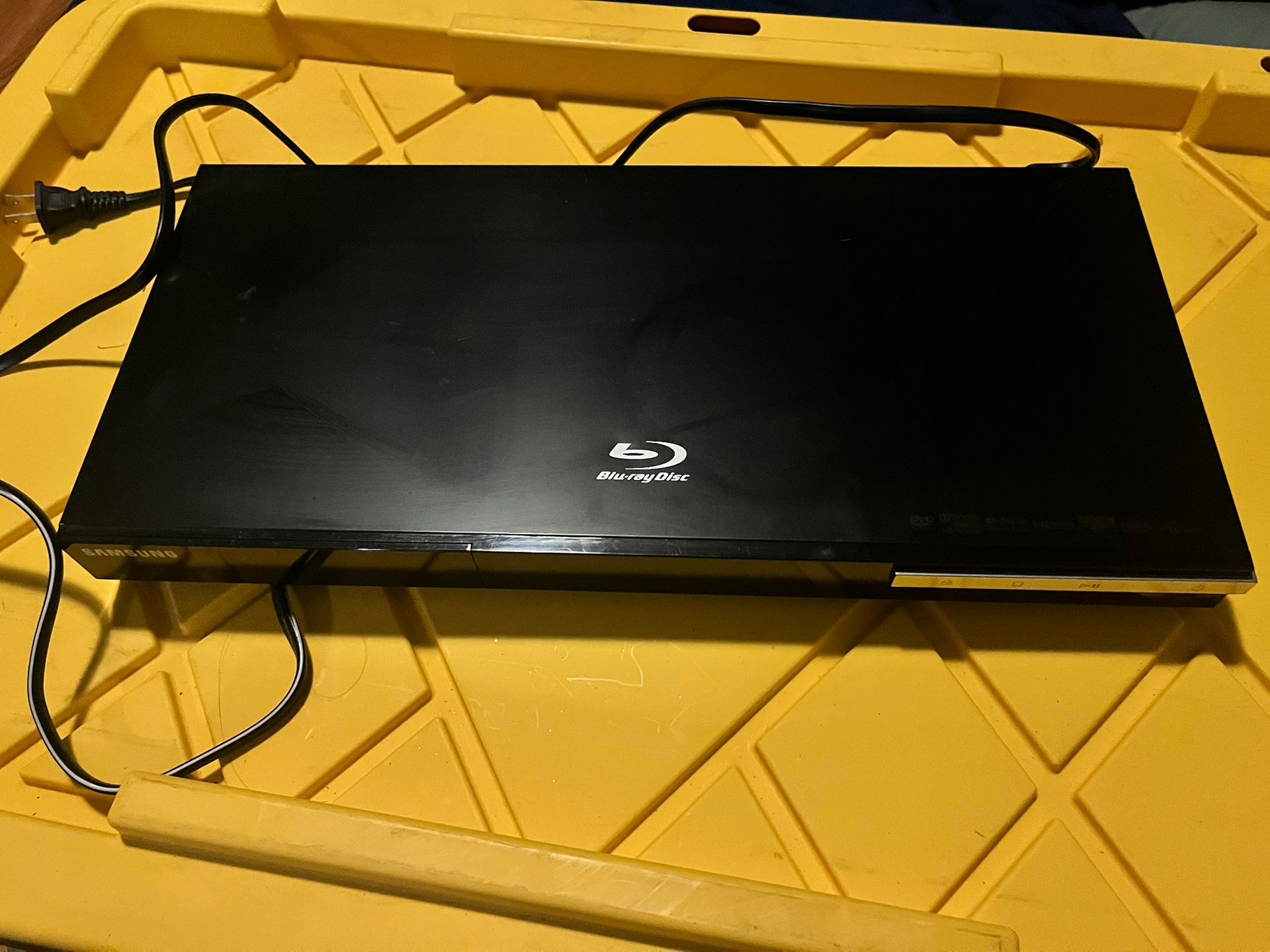 Samsung BD-C5(contact info removed)p Blu-ray Disc DVD Video Player - No Remote