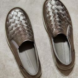 Ecco Silver Flat Shoe 