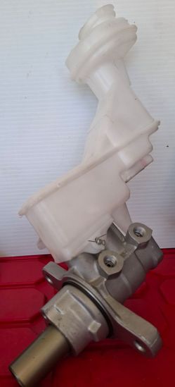 Master Cylinder