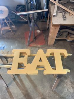 Metal decor eat