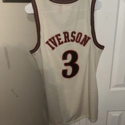 Mitchell & Ness Allen Iverson 76ers jersey size xl