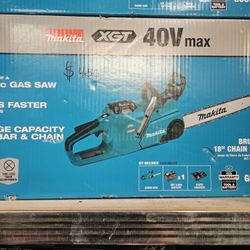 Makita XGT 40v Max Brushless 18" Chainsaw Kit 