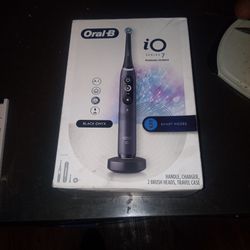 Oral- B io Series 7 Rechargeable Toothbrush 