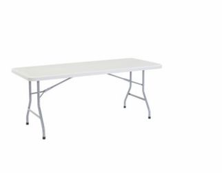 Folding table
