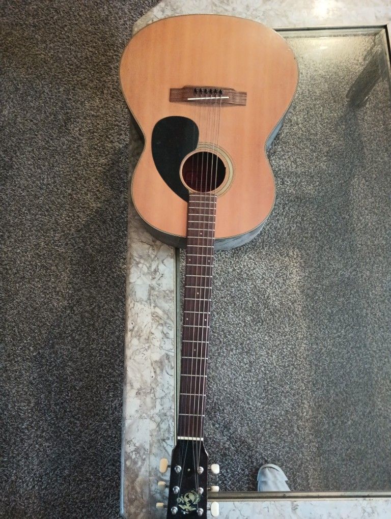 Yamaha Guitar