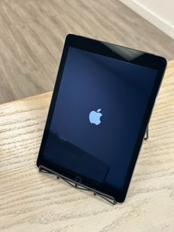 🔥 Apple iPad 5th Gen – Own It for Just $99! ⏳ Limited Stock – Act Fast! 🚀