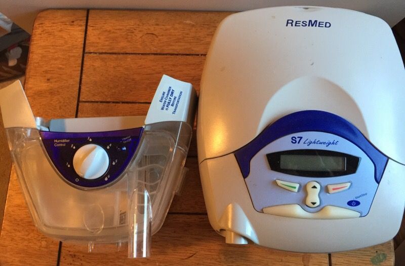 ResMed S7 lightweight CPAP w/humidifier