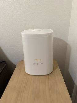 Crane Top Fill Ultrasonic Cool Mist Humidifier for Bedroom and Large Rooms, 1.2 Gallon Essential Oil Diffuser with Nightlight and Auto Shut-Off