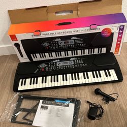 iLive IKEYB2020 Electric Piano Keyboard with Microphone