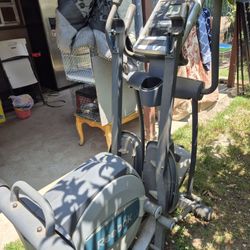 Reebok Elliptical Excercise Machine