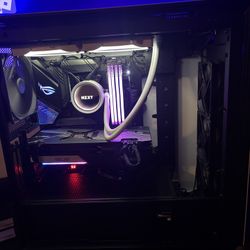 Ryzen 9 / 32GB RAM / 6700 XT gaming pc