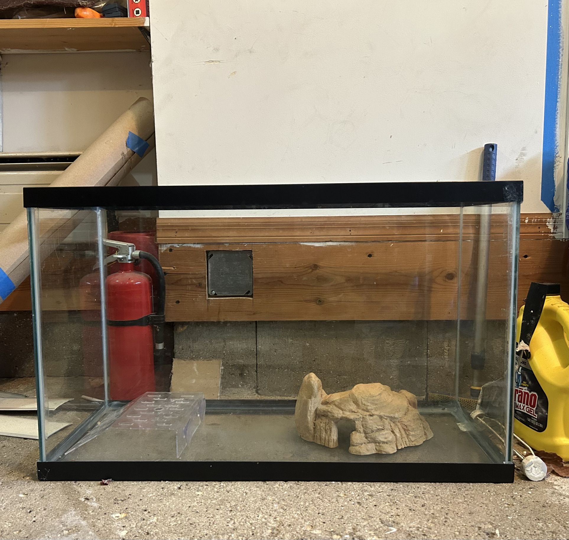 30 Gallon Tank