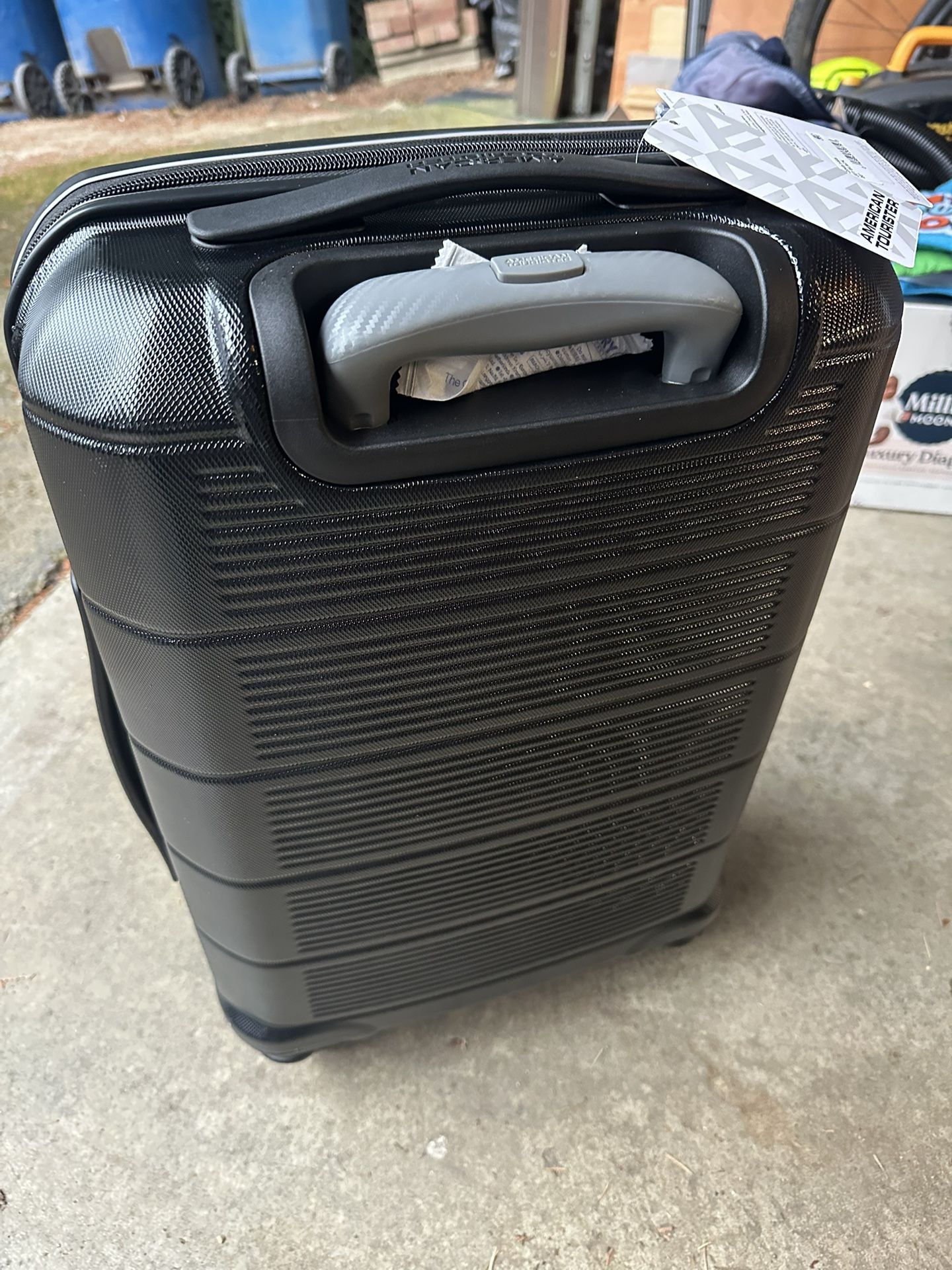 New w/ Tags 20” Carry-on Spinner Luggage