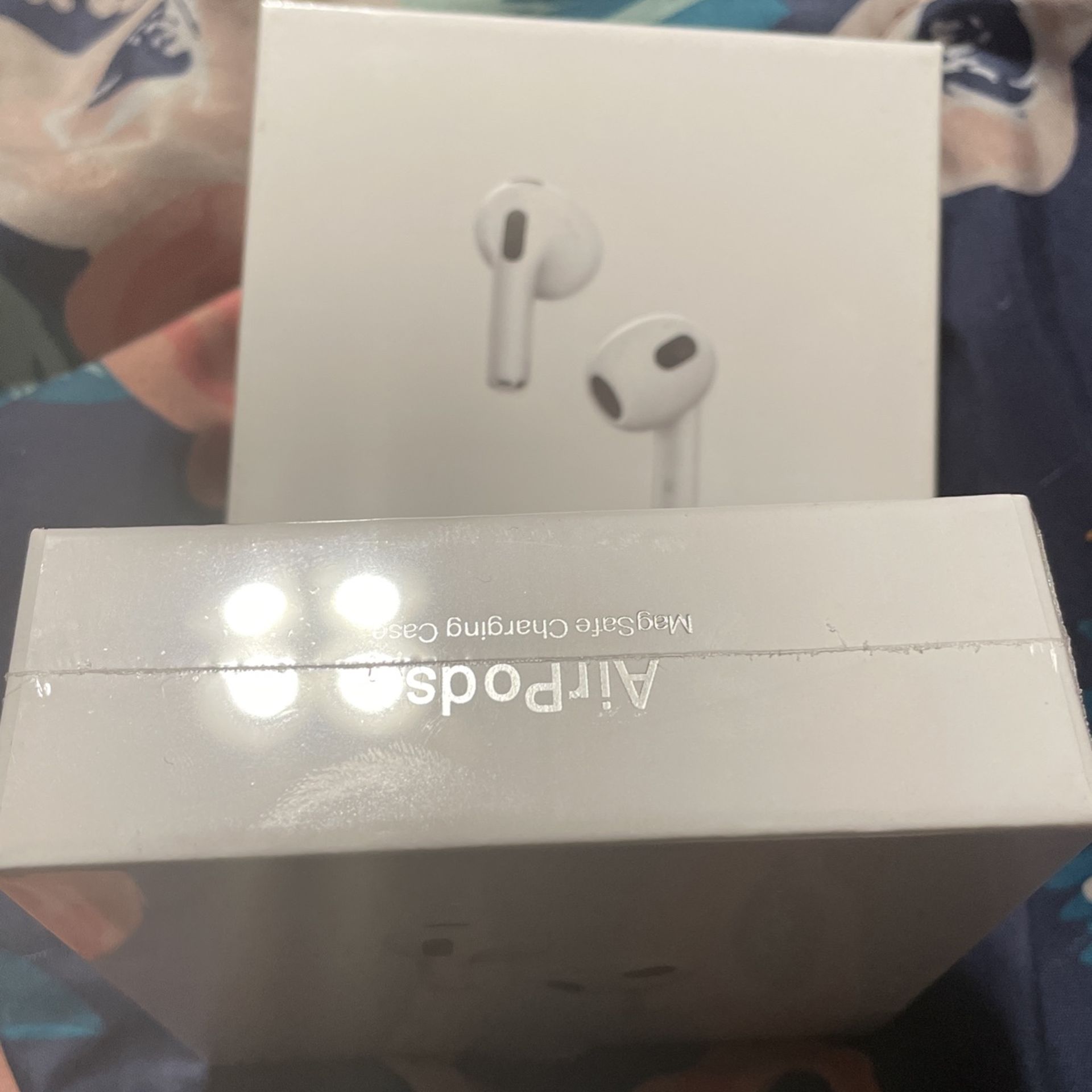 AirPods