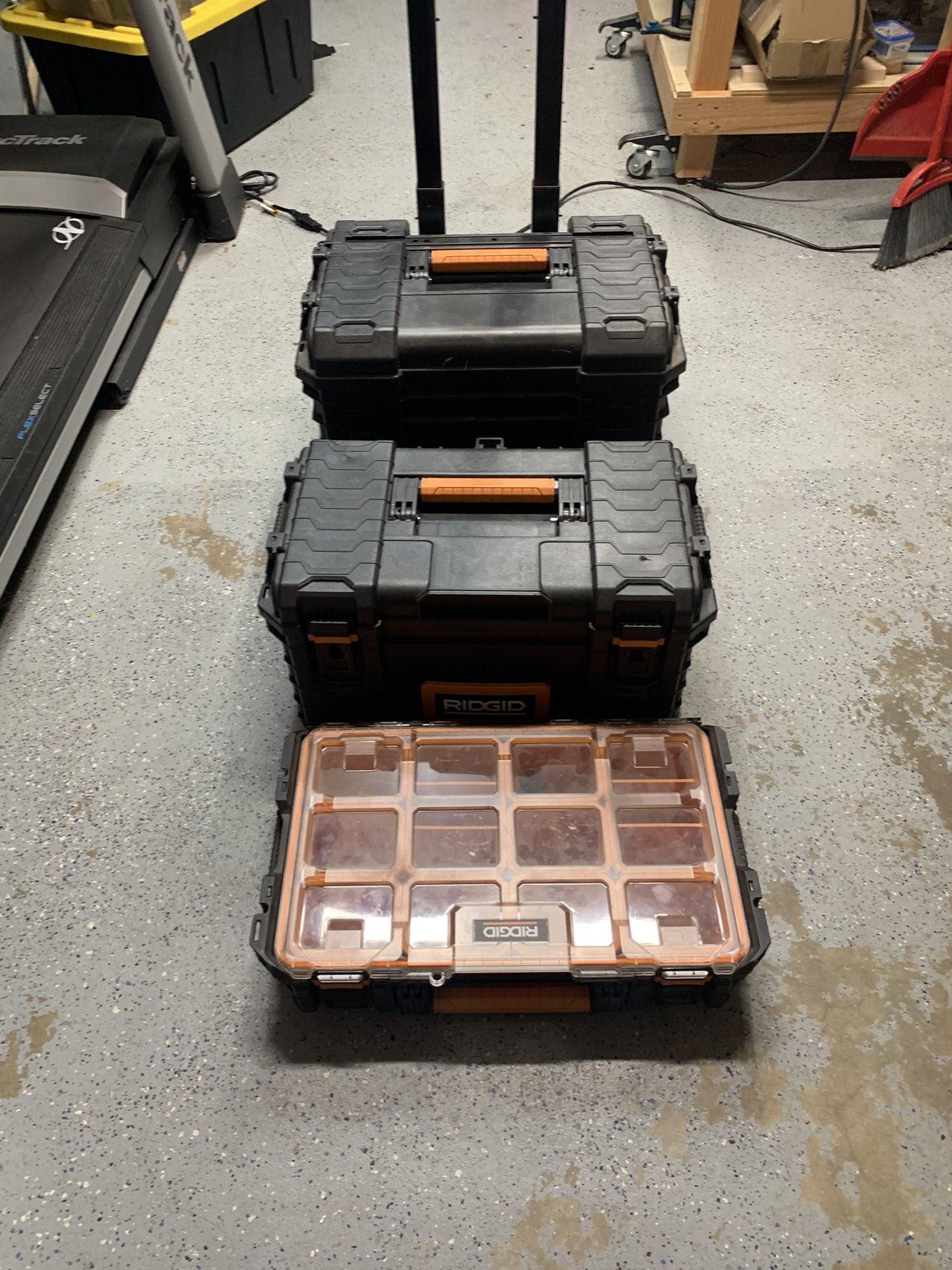 Rigid Tool Boxes